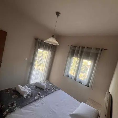 Eleftheria House Nyaraló